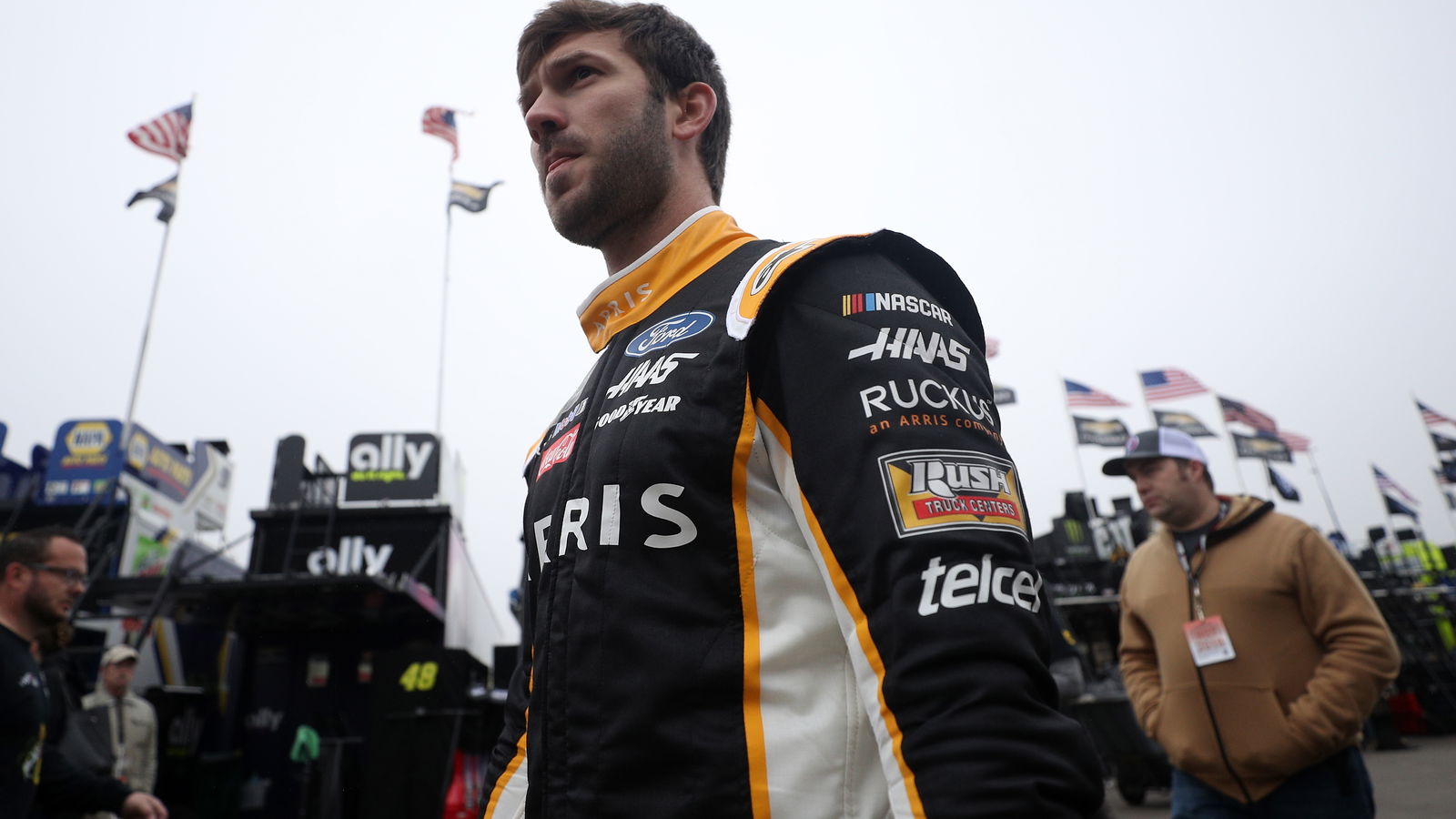 Suarez, McDowell exchange punches, words during Qualifying